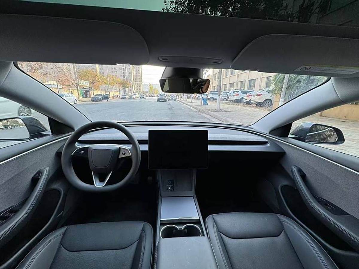 特斯拉 Model Y  2023款 后輪驅(qū)動(dòng)版圖片