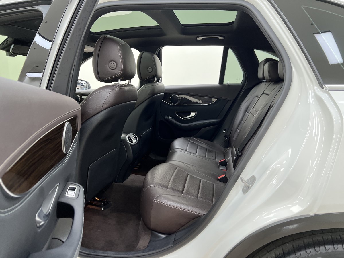 奔馳 奔馳GLC  2018款 改款 GLC 260 4MATIC 豪華型圖片