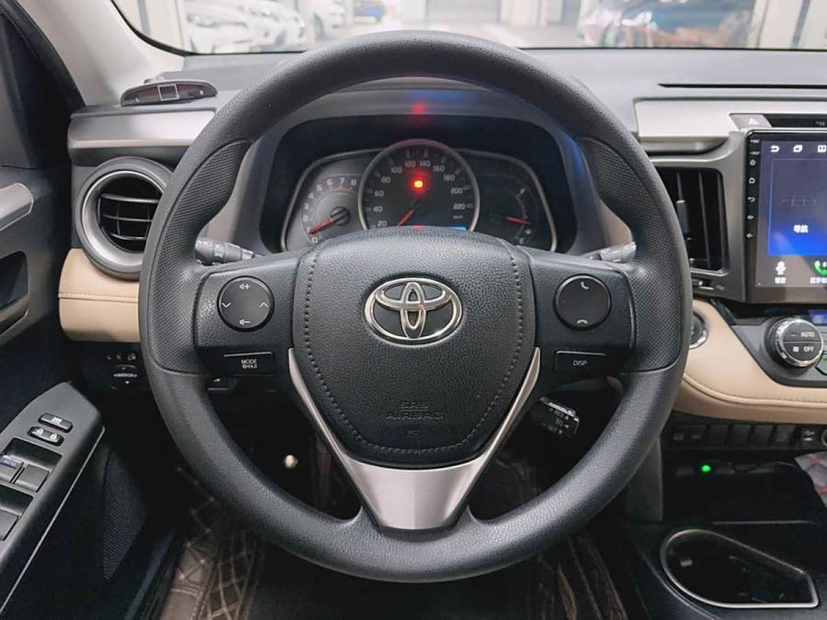 豐田 RAV4榮放  2019款  2.0L CVT兩驅(qū)風(fēng)尚版 國VI圖片