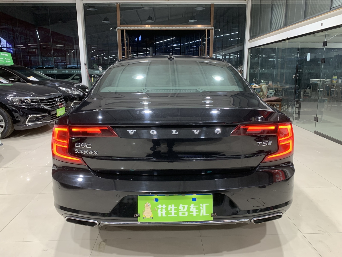 沃爾沃 S90  2018款 T5 智雅版圖片