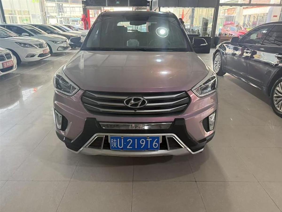 現(xiàn)代 ix25  2015款 1.6L 自動(dòng)兩驅(qū)智能型GLS圖片