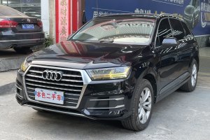 奥迪Q7 奥迪 40 TFSI 舒适型