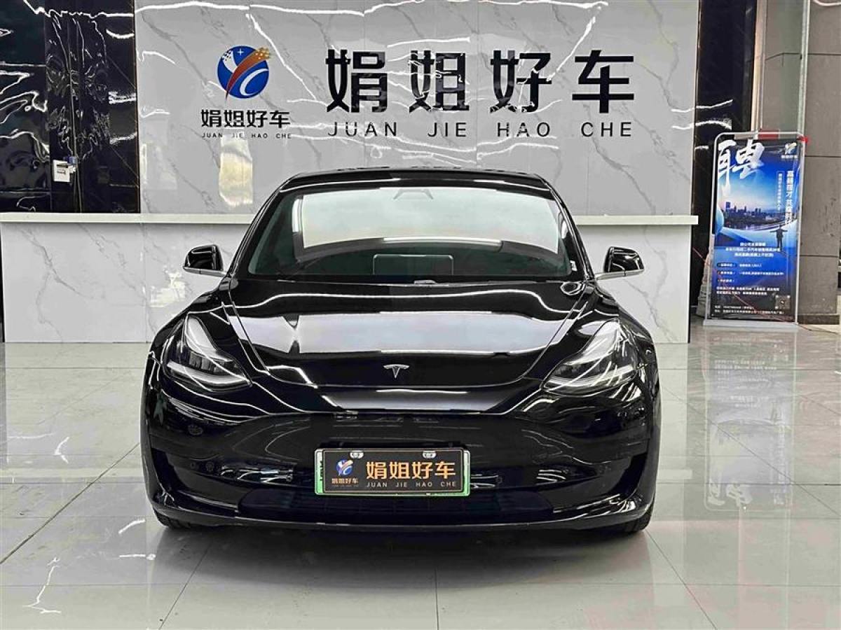 特斯拉 Model 3  2020款 改款 標(biāo)準(zhǔn)續(xù)航后驅(qū)升級版圖片