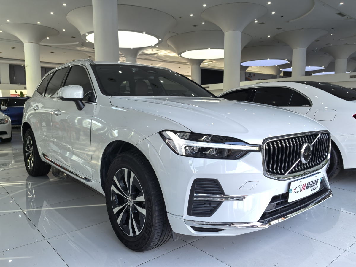 沃尔沃 XC60  2023款 B5 四驱智逸豪华版图片