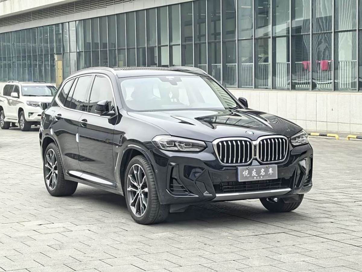 寶馬 寶馬X3  2022款 xDrive30i 領(lǐng)先型 M曜夜套裝圖片