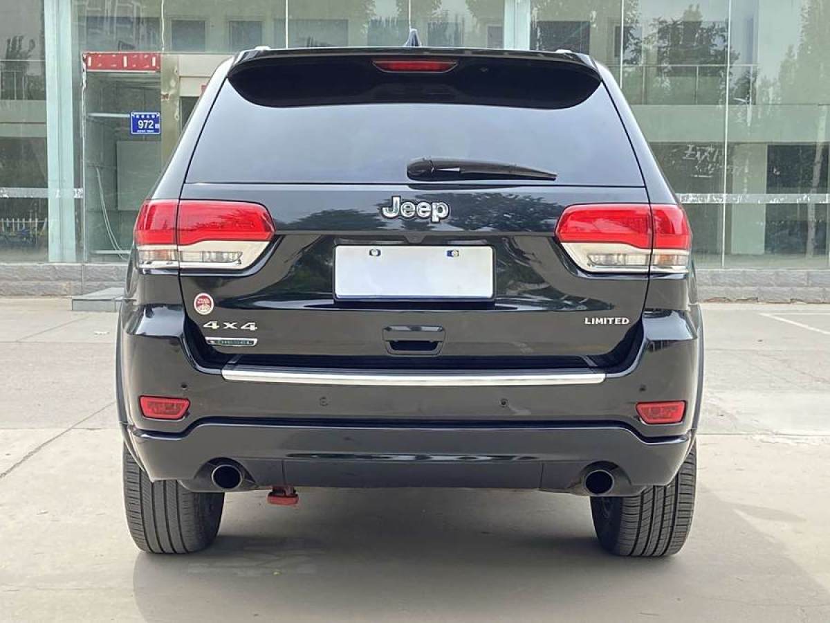 Jeep 大切諾基  2015款 3.0TD 柴油 舒享導(dǎo)航版圖片