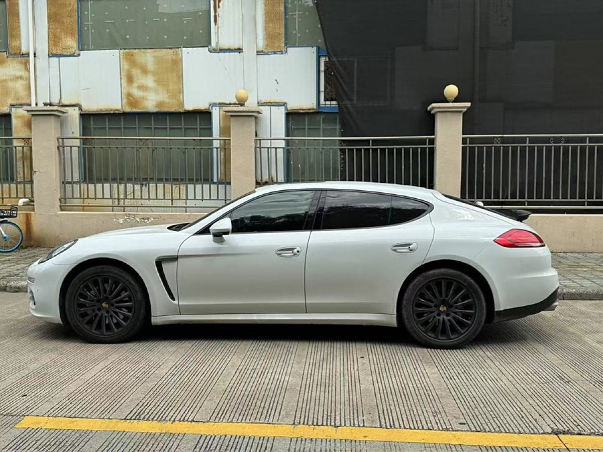 2016年6月保時(shí)捷 Panamera  2016款 Panamera 4 Edition 3.0T