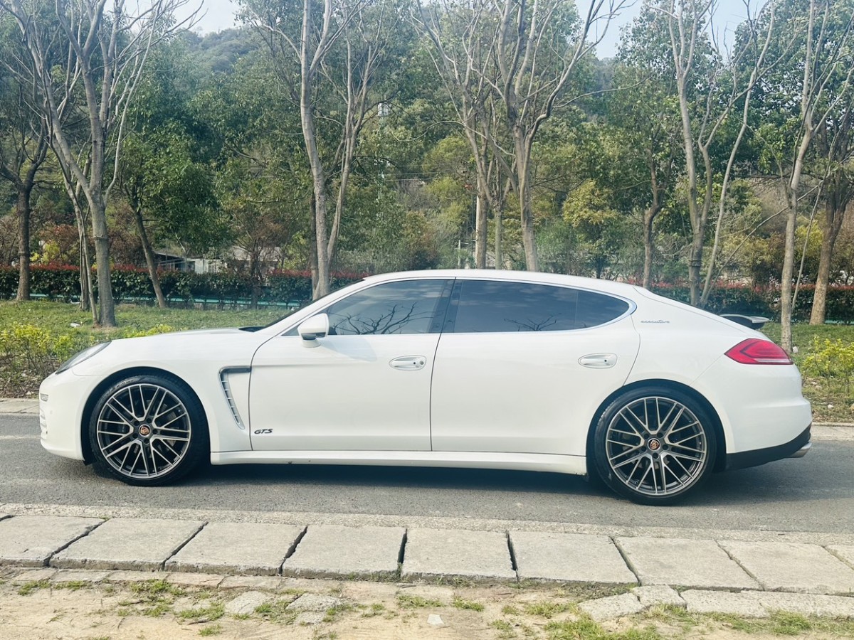 保時(shí)捷 Panamera  2014款 Panamera 4 Executive 3.0T圖片