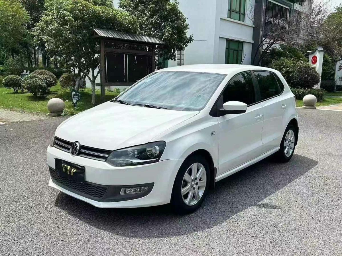 大眾 朗逸  2013款 1.4TSI DSG豪華導(dǎo)航版圖片