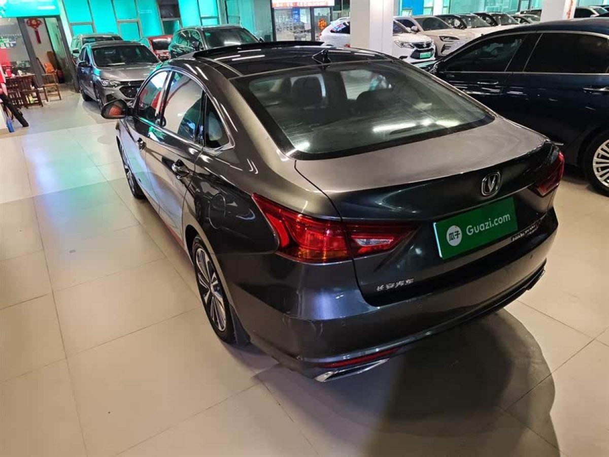長(zhǎng)安 銳程CC  2021款 藍(lán)鯨版 1.5T DCT尊貴型圖片