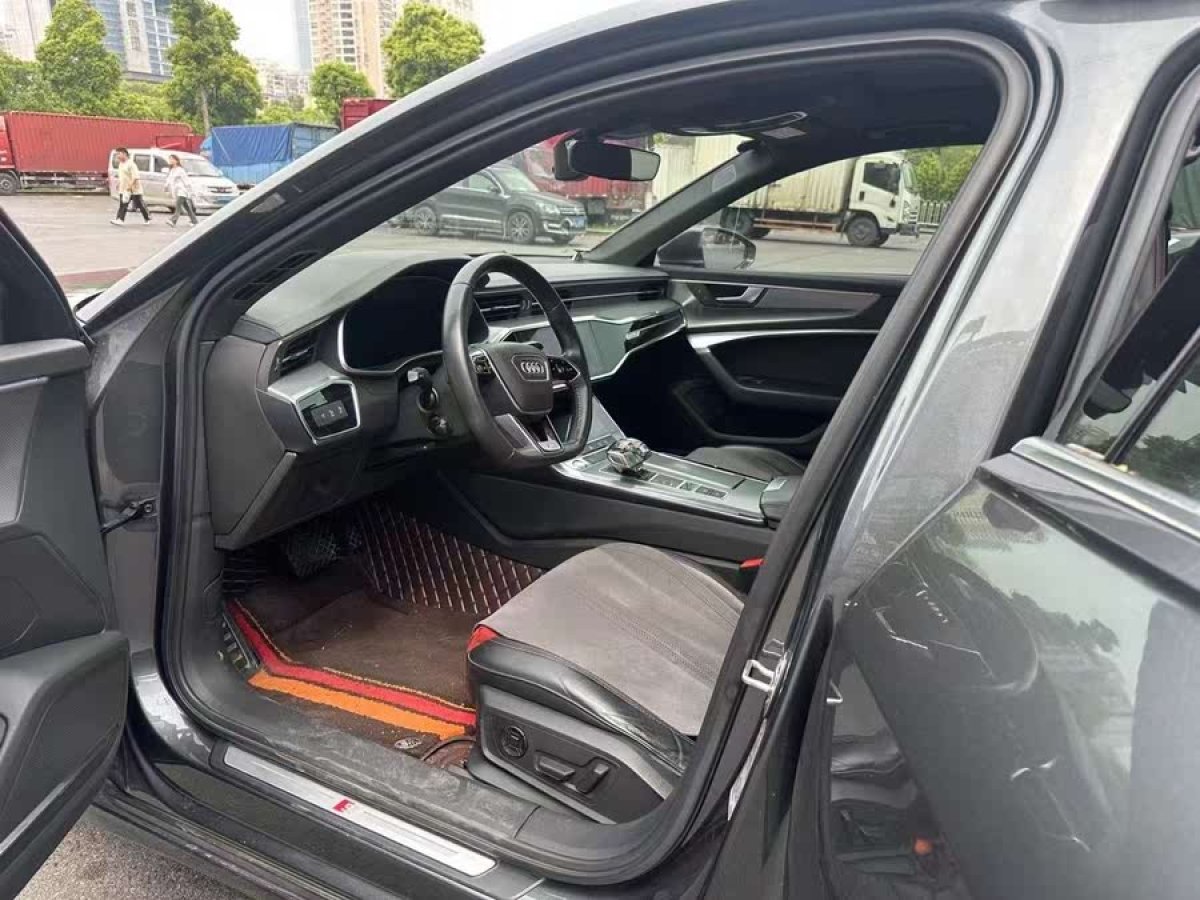 奧迪 奧迪A6L  2019款 45 TFSI quattro 臻選動感型圖片