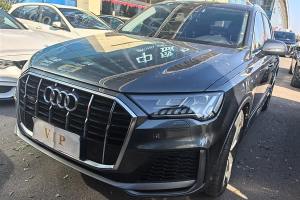 奥迪Q7 奥迪 55 TFSI quattro S line运动型