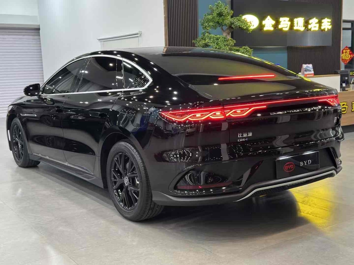 比亞迪 漢  2022款 DM-i 121KM 領(lǐng)航型圖片