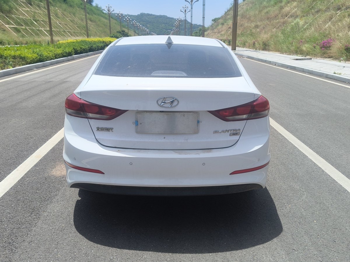 現(xiàn)代 領(lǐng)動  2018款 1.6L 自動15周年特別版圖片