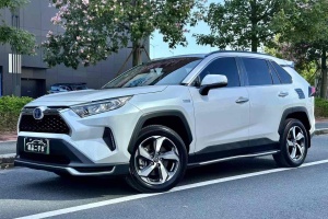 RAV4荣放 丰田 双擎 2.5L E-CVT两驱精英版