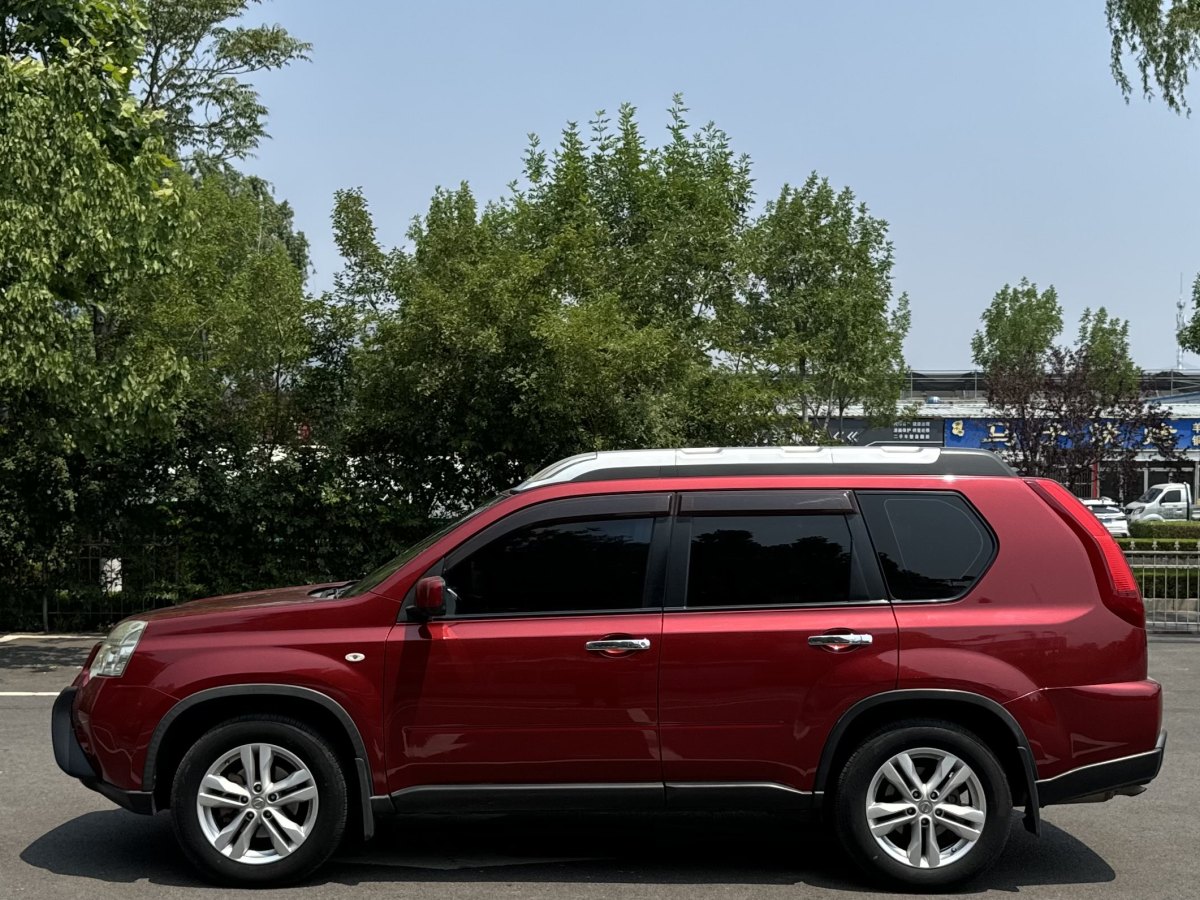 日產(chǎn) 奇駿  2012款 2.5L CVT豪華版 4WD圖片