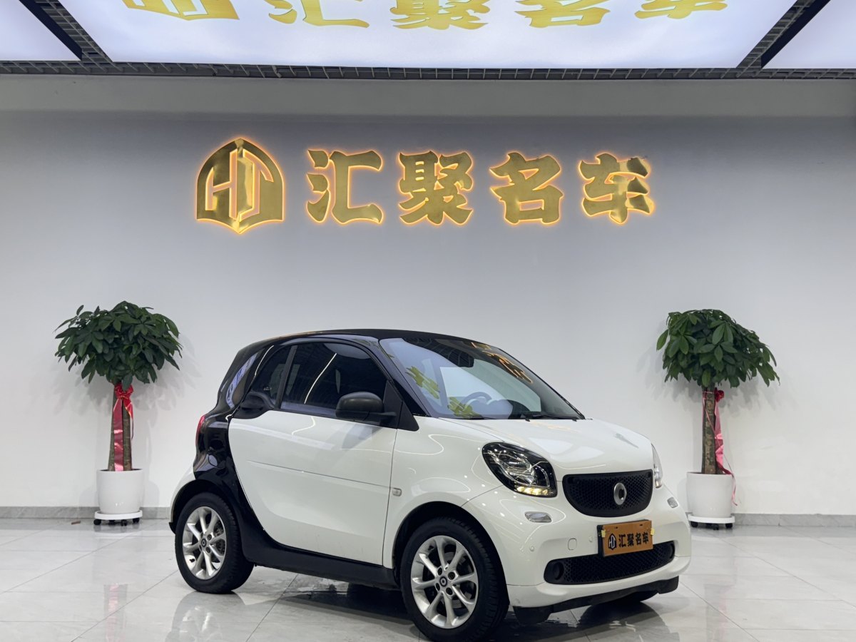 smart fortwo  2018款 1.0L 52千瓦硬頂激情版圖片