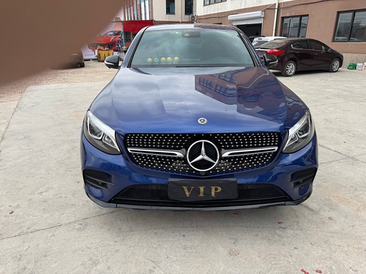 奔馳 奔馳GLC  2022款 改款 GLC 260 4MATIC 轎跑SUV圖片