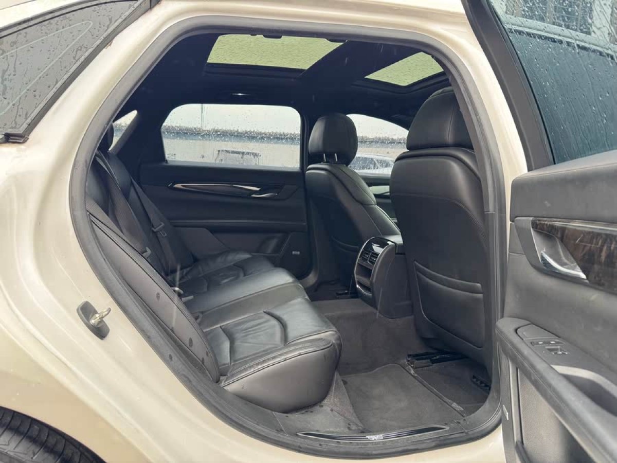 凱迪拉克 CT6  2016款 28T 豪華型圖片