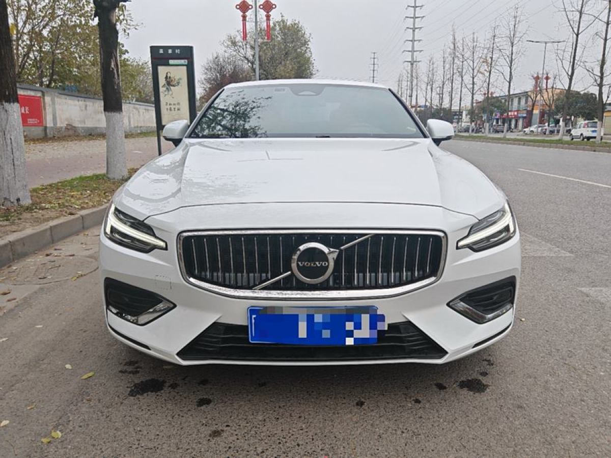 沃爾沃 S60L  2023款 B4 智逸豪華版圖片