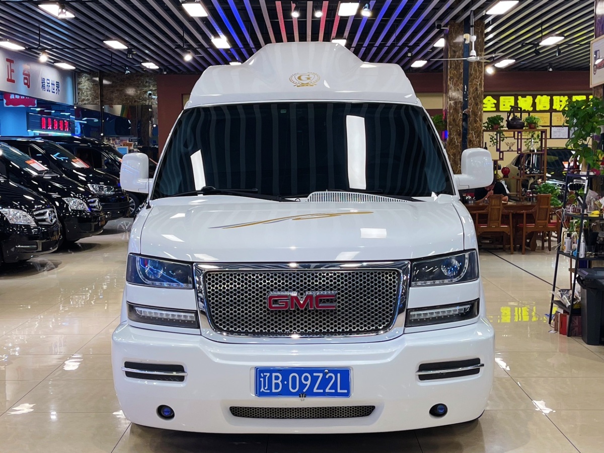 2015年10月GMC SAVANA  2014款 5.3L 四驅(qū)領(lǐng)袖版