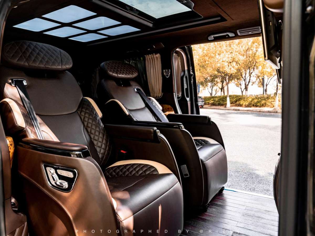 奔驰 Metris 2017款 2.0T 汽油9(美规）图片