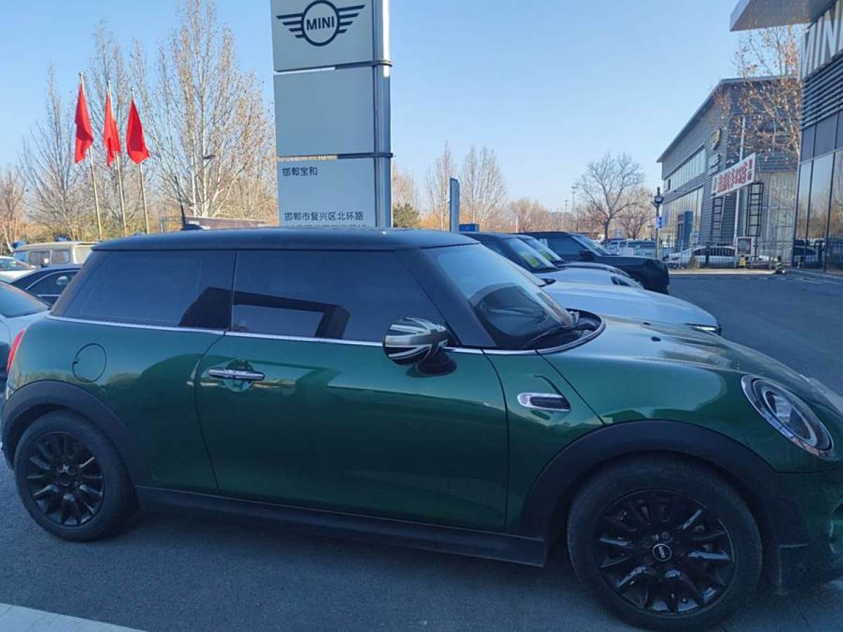 MINI MINI  2021款 1.5T COOPER 經(jīng)典派圖片