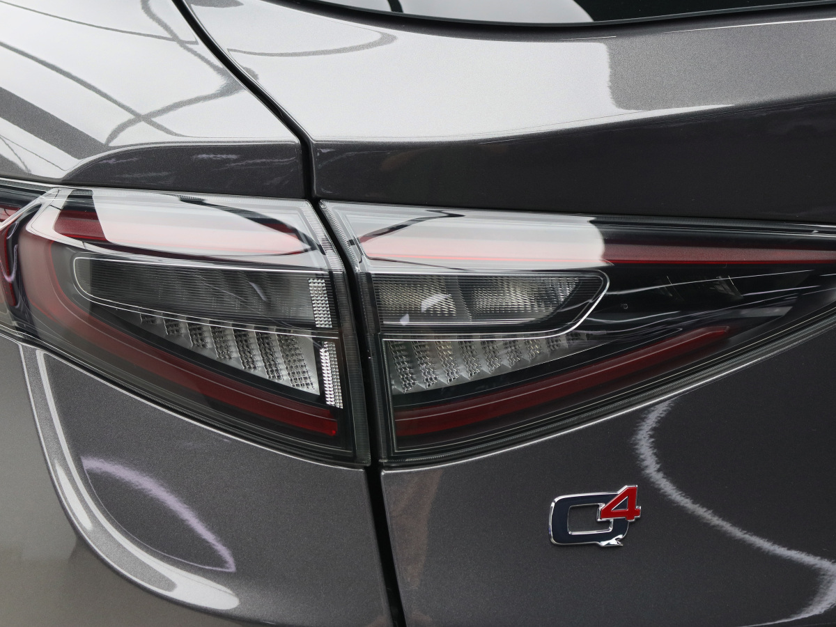阿爾法·羅密歐 Stelvio  2023款 2.0T 280HP Veloce賽道版圖片