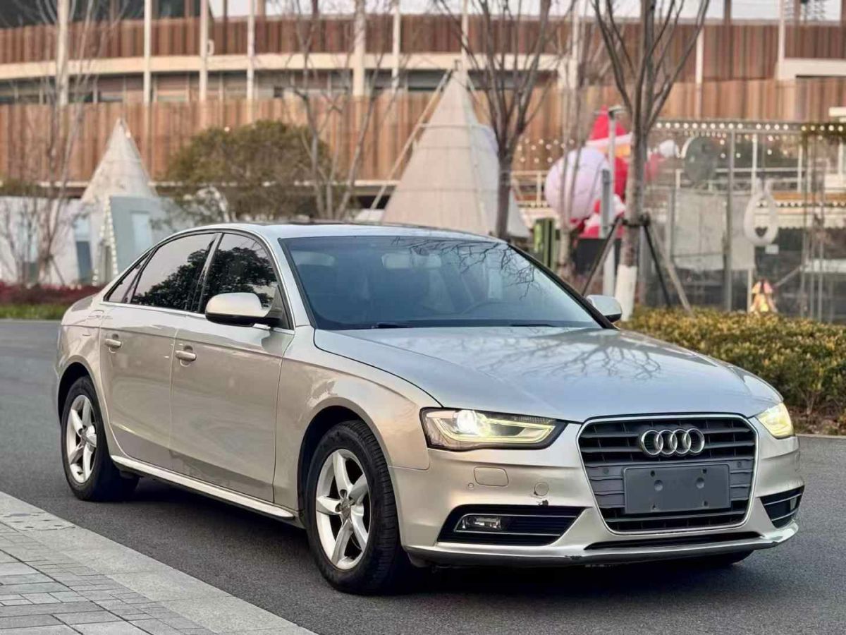 奧迪 奧迪A4L  2015款 A4L 1.8TFSI 30TFSI 舒適型圖片