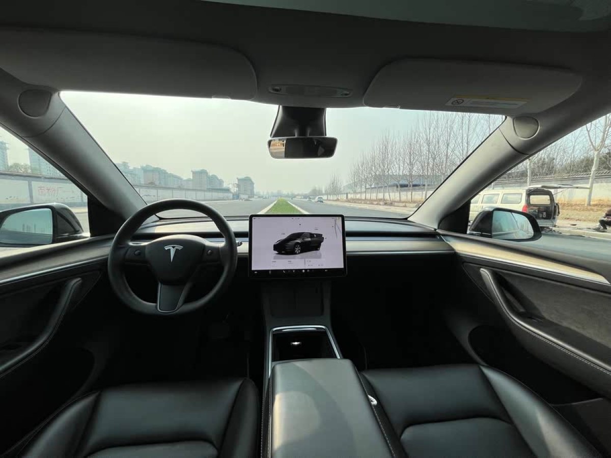 特斯拉 Model Y  2022款 改款 后輪驅(qū)動版圖片