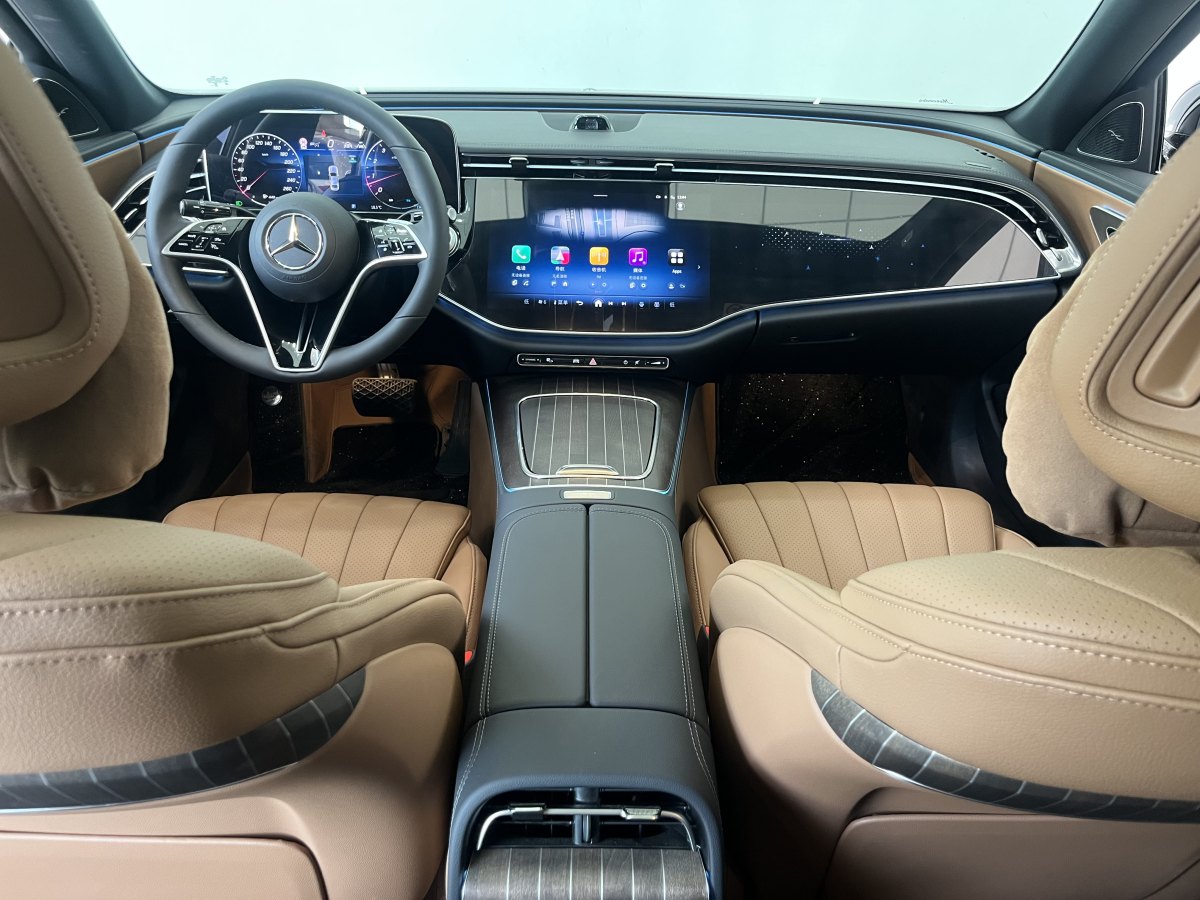 奔馳 奔馳E級  2025款 改款 E 300 L 豪華型圖片