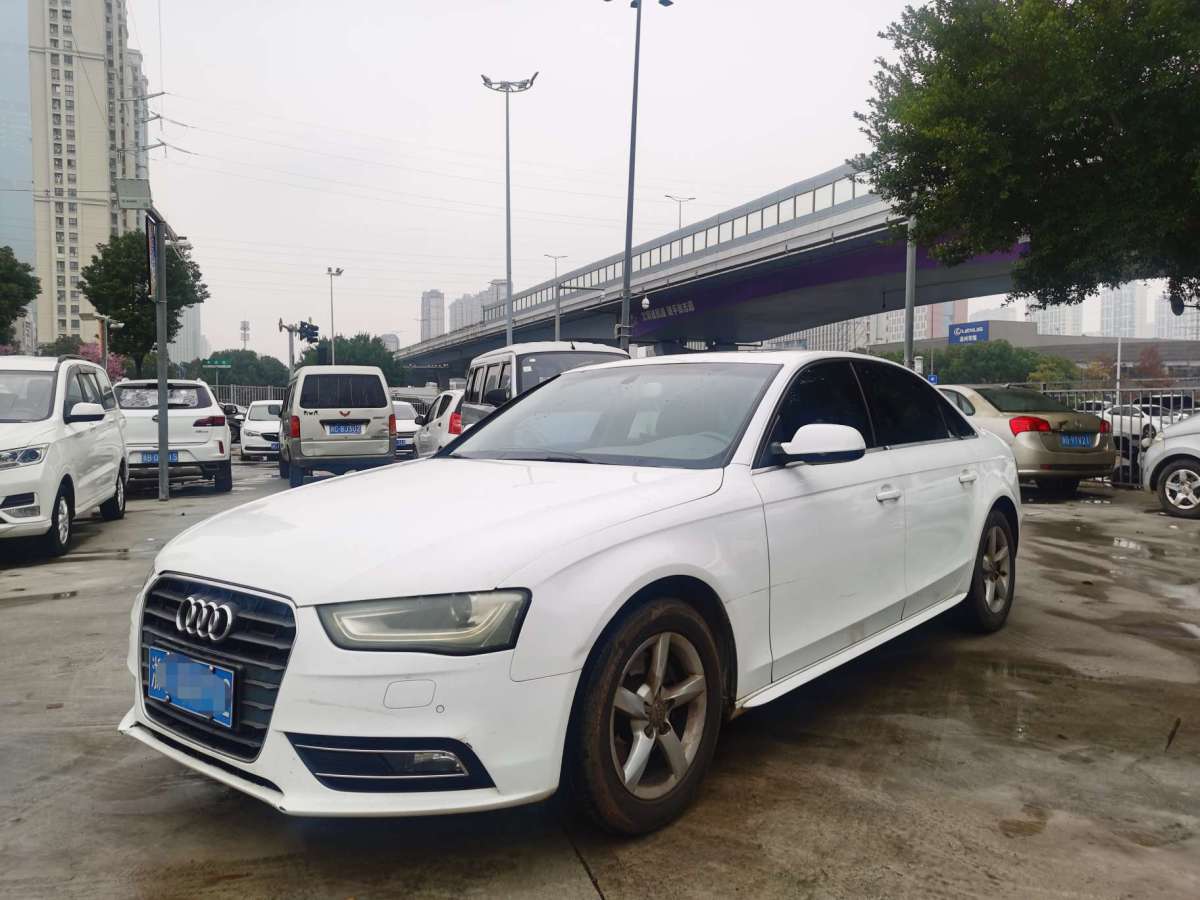 奧迪 奧迪A4L  2013款 35 TFSI 自動標準型圖片