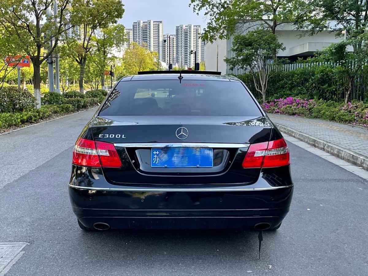 奔馳 奔馳E級  2013款 E 260 L CGI時尚型圖片