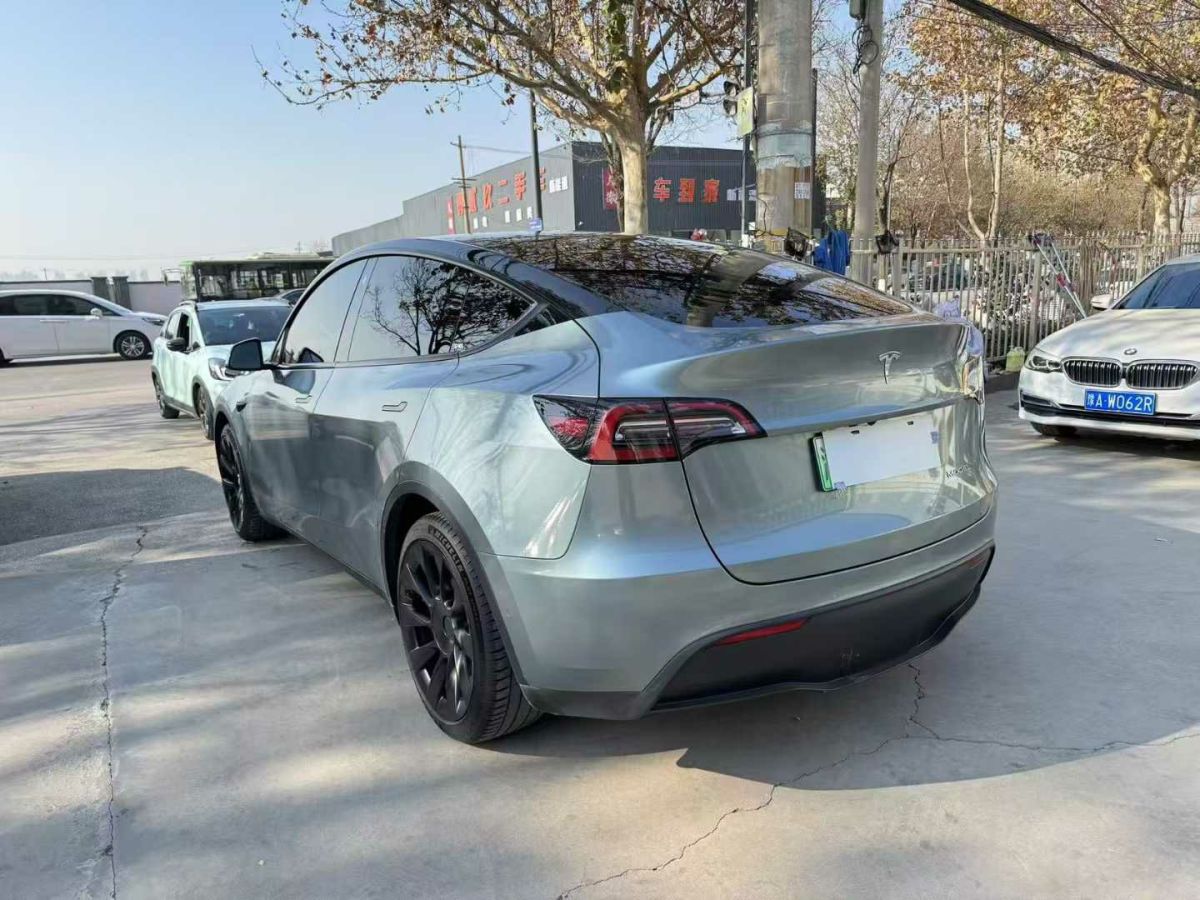 特斯拉 Model 3  2022款 Performance高性能全輪驅(qū)動(dòng)版圖片