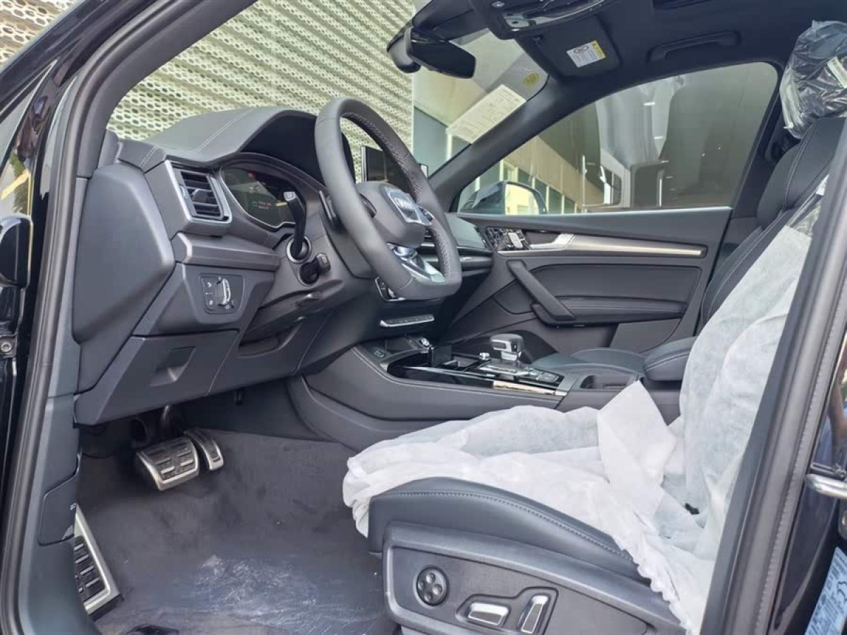 奧迪 奧迪Q5L  2025款 40 TFSI 豪華動(dòng)感型圖片