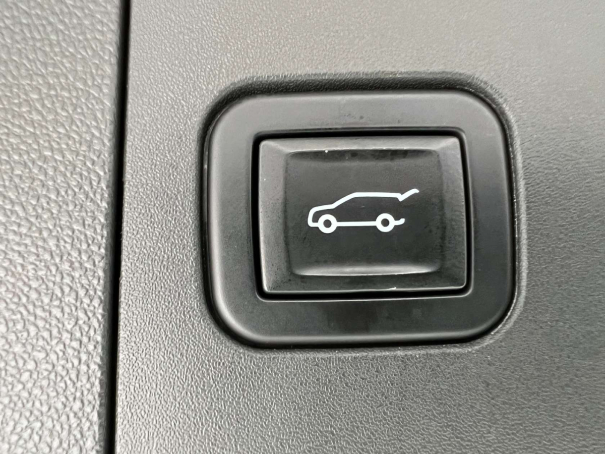 凱迪拉克 XT5  2021款 2.0T 四驅(qū)尊貴型圖片