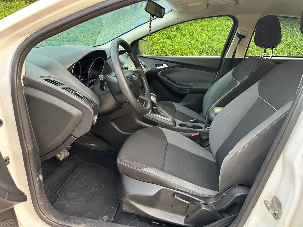 福特 ?？怂? 2012款 兩廂 1.6L 自動舒適型圖片