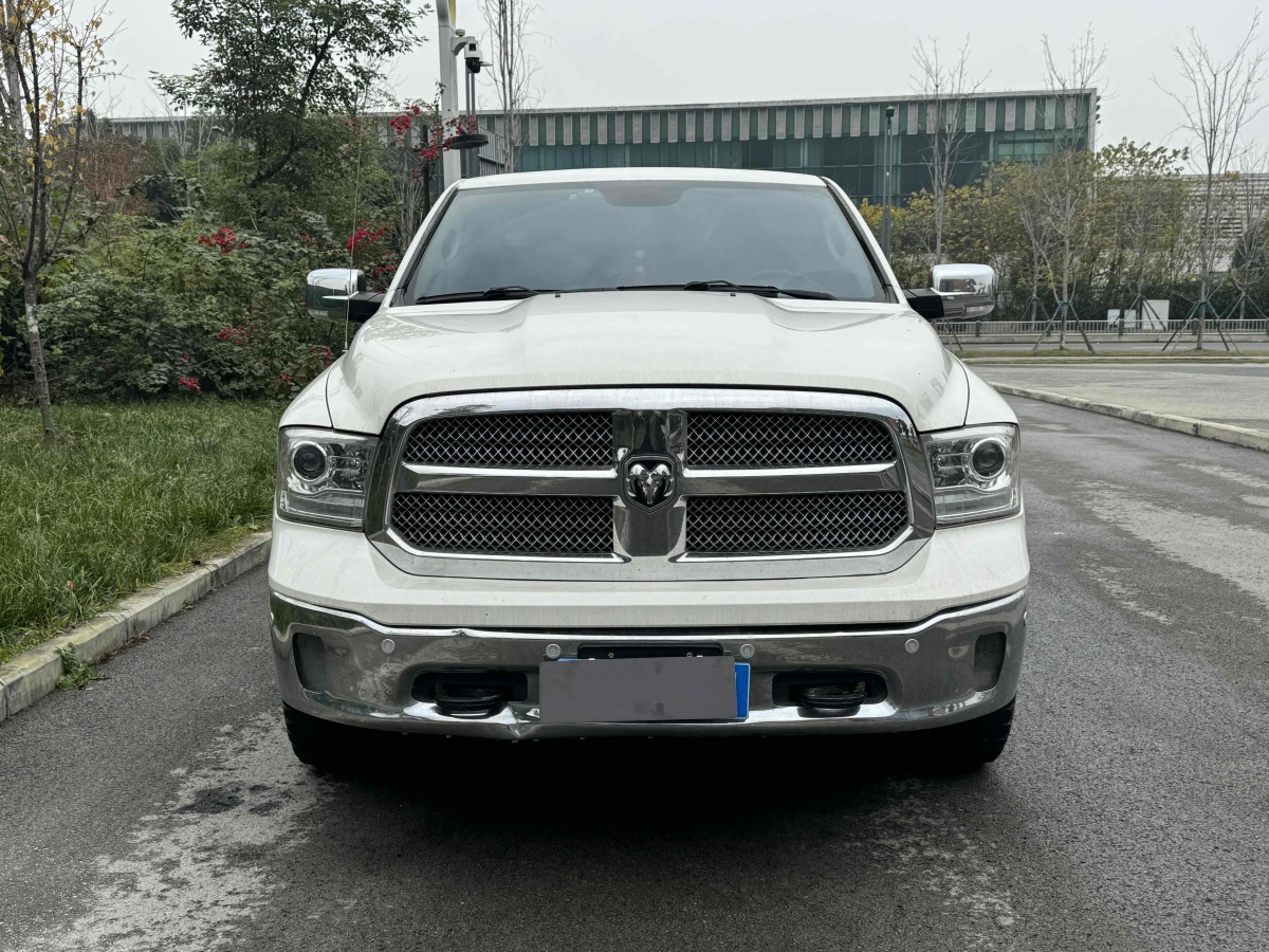 道奇 Ram  2013款 1500 5.7L圖片