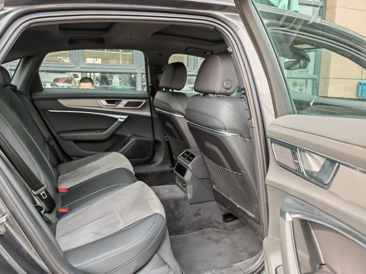 奧迪 奧迪A6L  2024款 45 TFSI 臻選動感型圖片