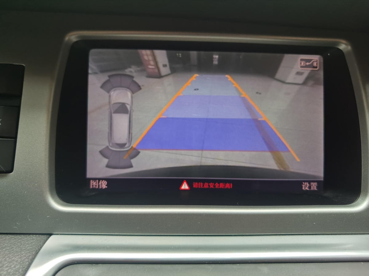 奧迪 奧迪Q7  2014款 35 TFSI 運(yùn)動型圖片