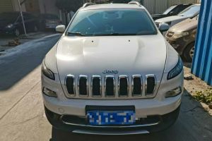 自由光 Jeep 2.0L 優(yōu)越版