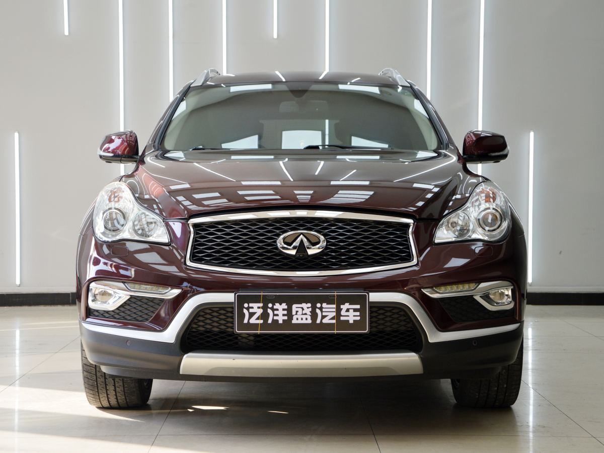 2015年5月英菲尼迪 QX50  2015款 2.5L 豪華版