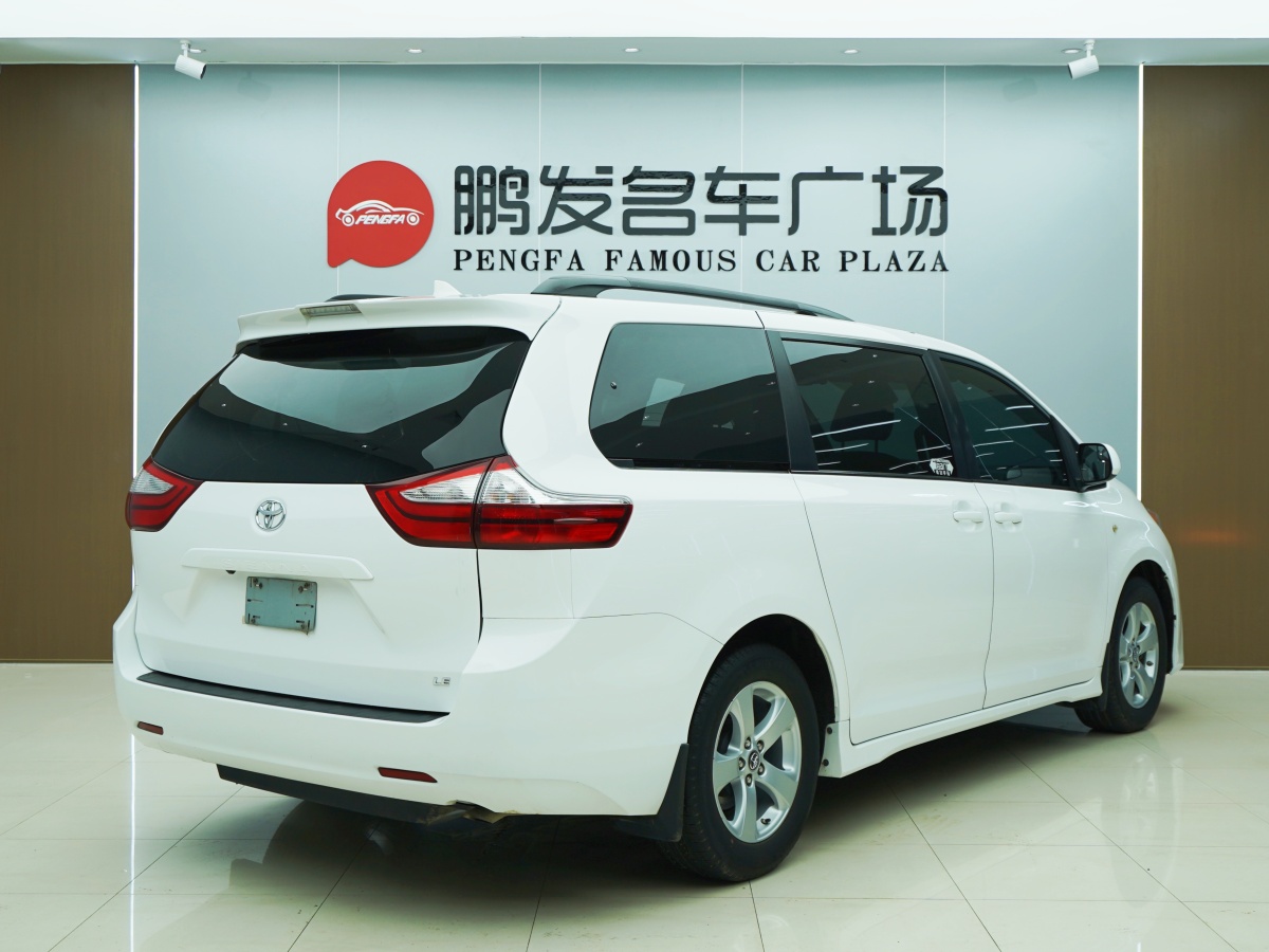 丰田 塞纳  2017款 3.5 LE Mobility 两驱7座 美规版图片