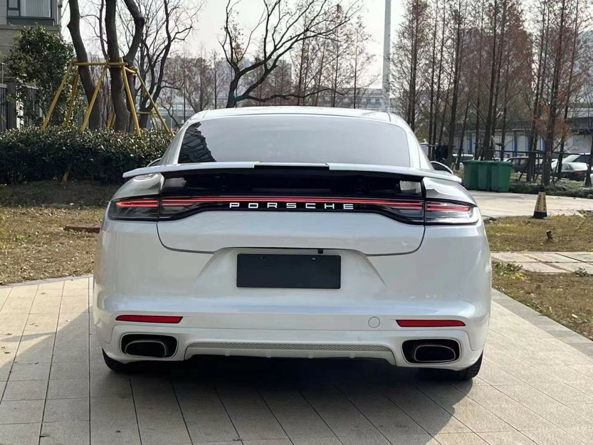 保時(shí)捷 Panamera  2011款 GTS 4.8圖片