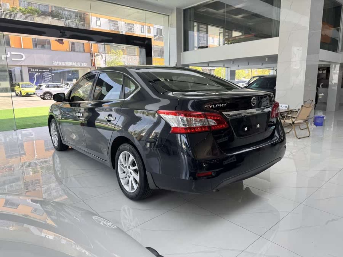 日產(chǎn) 軒逸  2012款 1.6XL CVT豪華版圖片