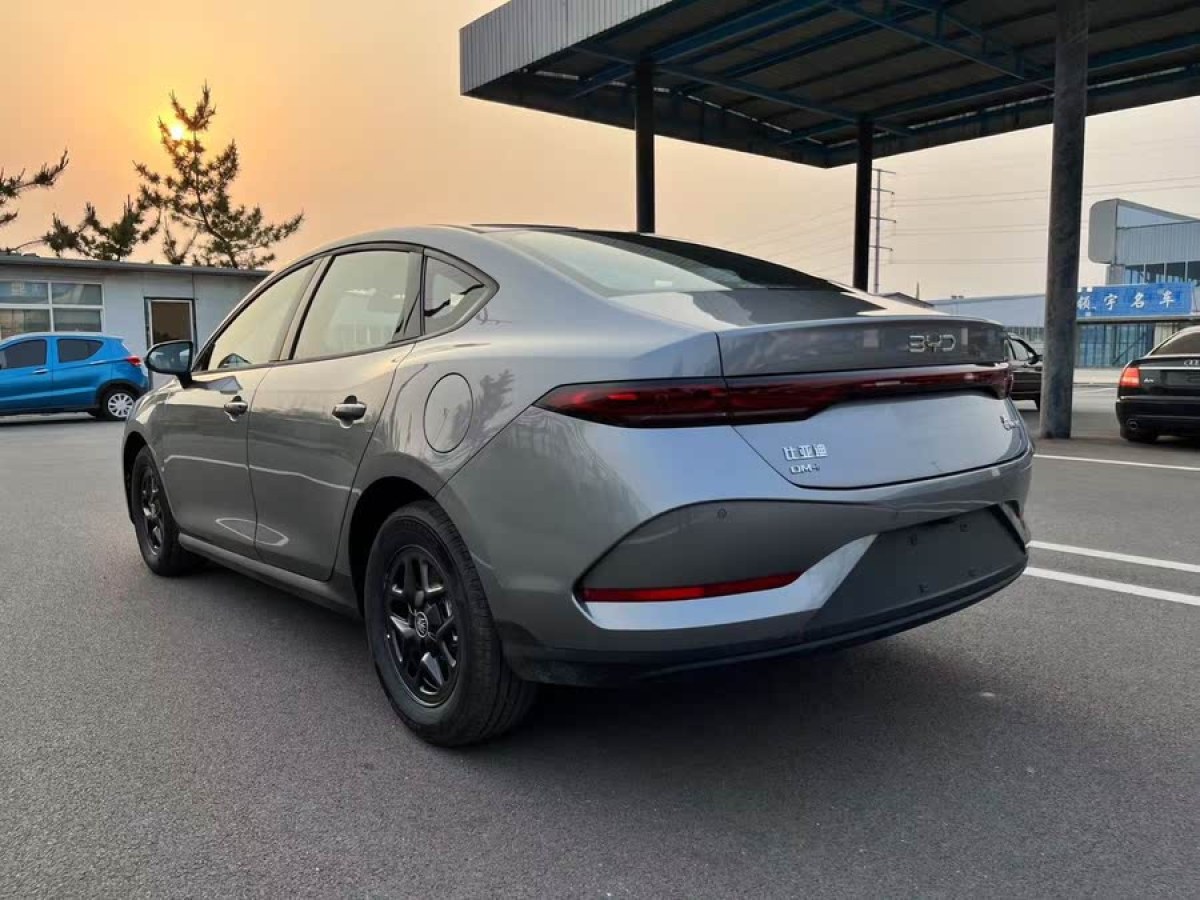 比亞迪 秦PLUS  2025款 DM-i 智駕版 55KM領(lǐng)先型圖片