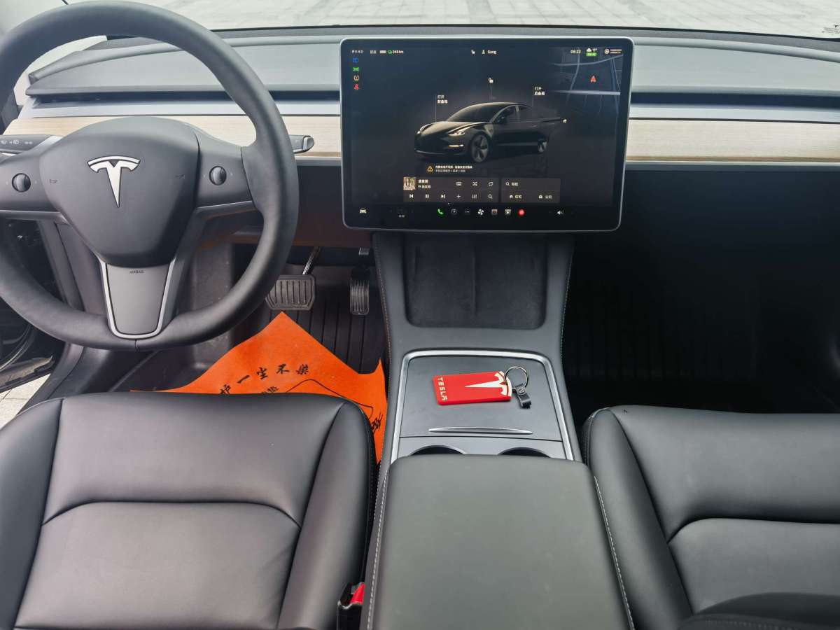 特斯拉 Model 3  2023款 煥新版 后輪驅(qū)動圖片