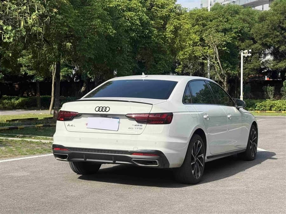 奧迪 奧迪A4L  2023款 40 TFSI 豪華動感型圖片