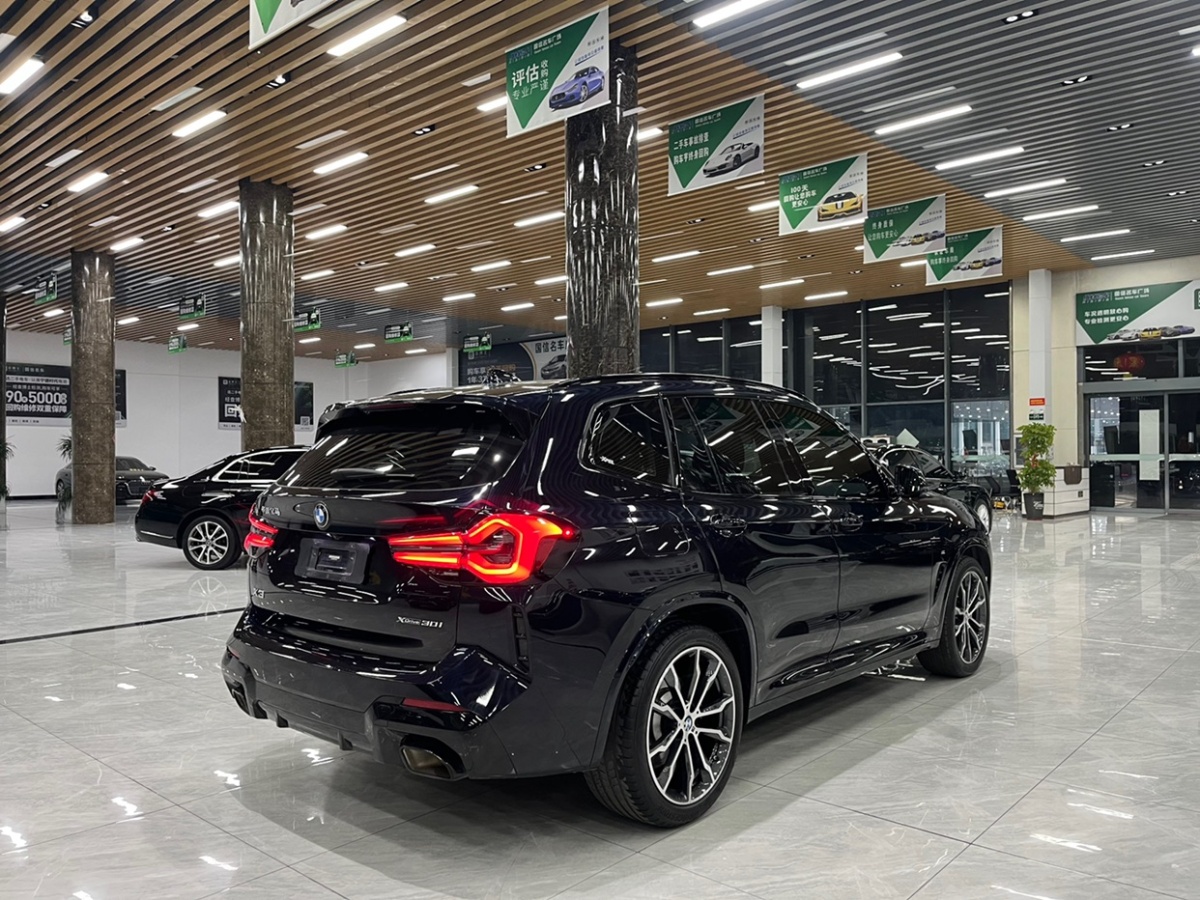 寶馬 寶馬X3  2022款 xDrive30i 領(lǐng)先型 M曜夜套裝圖片