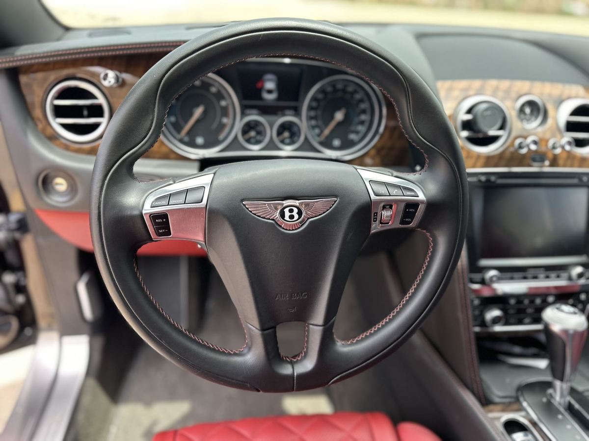 2018年6月宾利 欧陆  2017款 4.0T GT V8 S 标准版